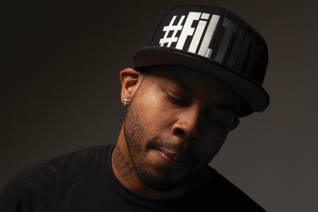 Seattle’s Ayron Jones will showcase his own brand of rock when he opens for B.B. King at The Moore on 3/3 PHOTO CREDIT: HAYLEY YOUNG 